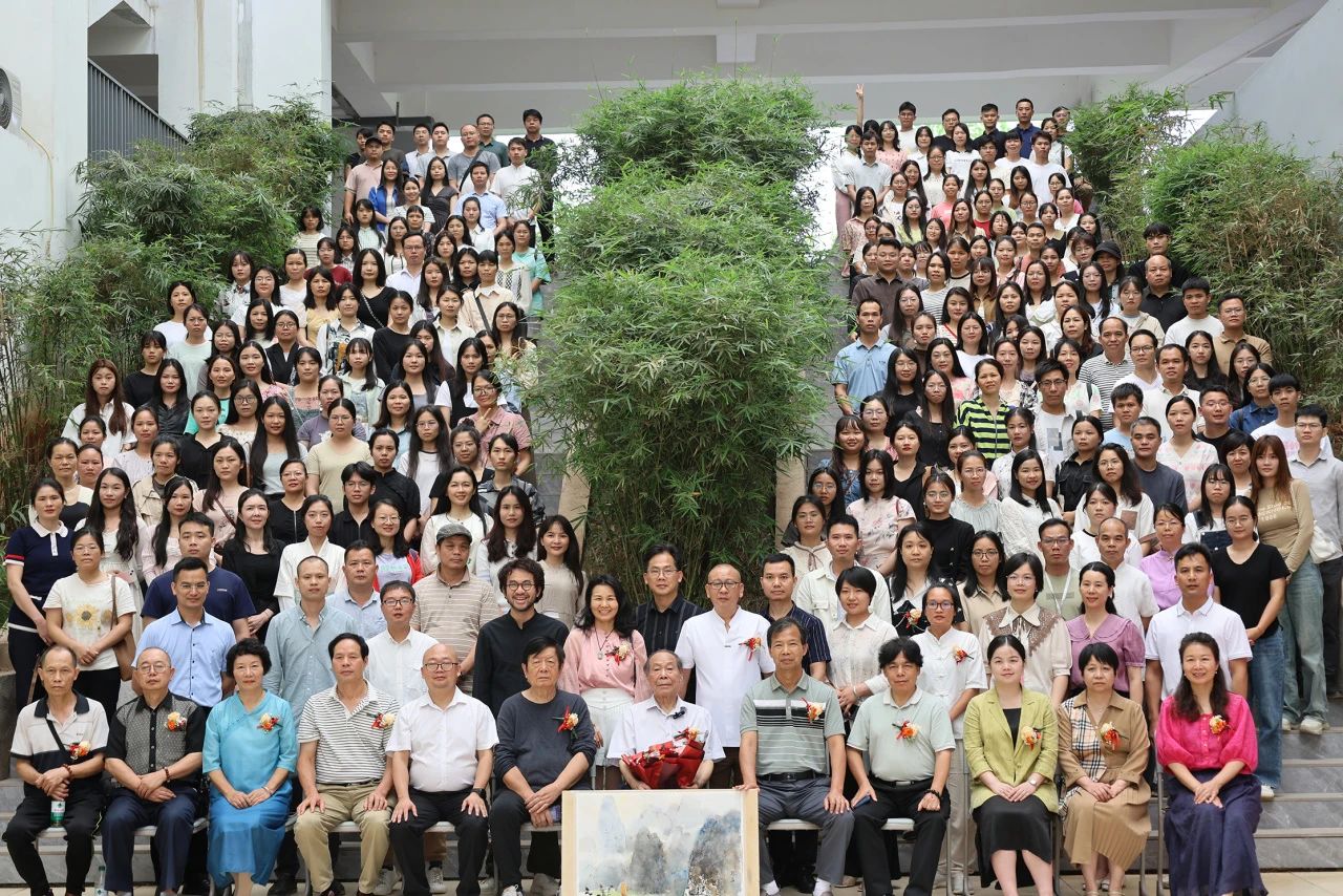 桂平市中小学美术教师水彩画专题培训活动暨大藤峡水彩画社成立仪式在我校顺利举行 丨 xk星空体育登录(中国)官方网站